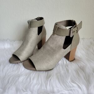 Solesenseability Regina Stone Open Toe Heels with Buckle